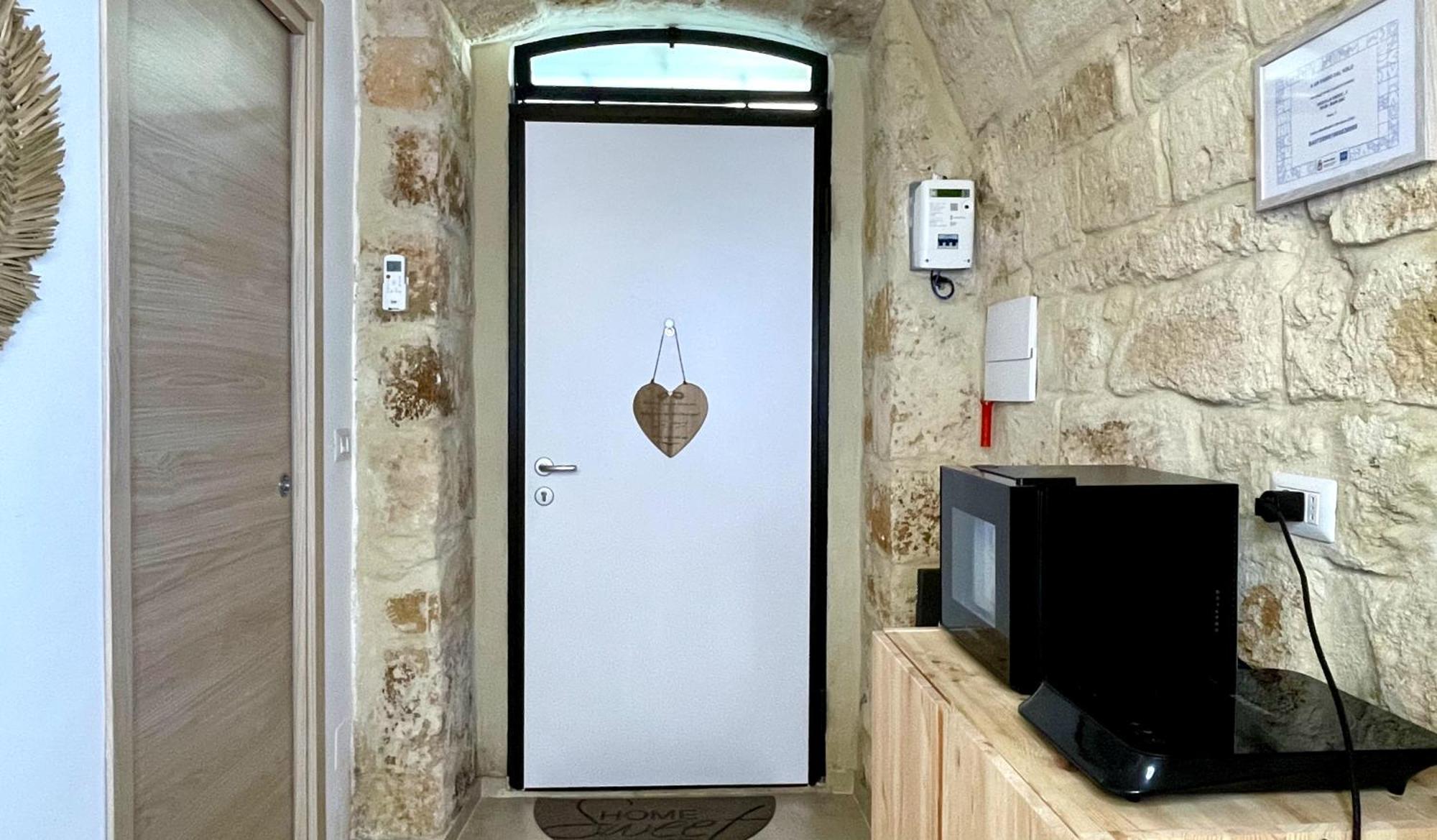 Casa Vacanze A Un Passo Dal Volo Bari Exterior photo