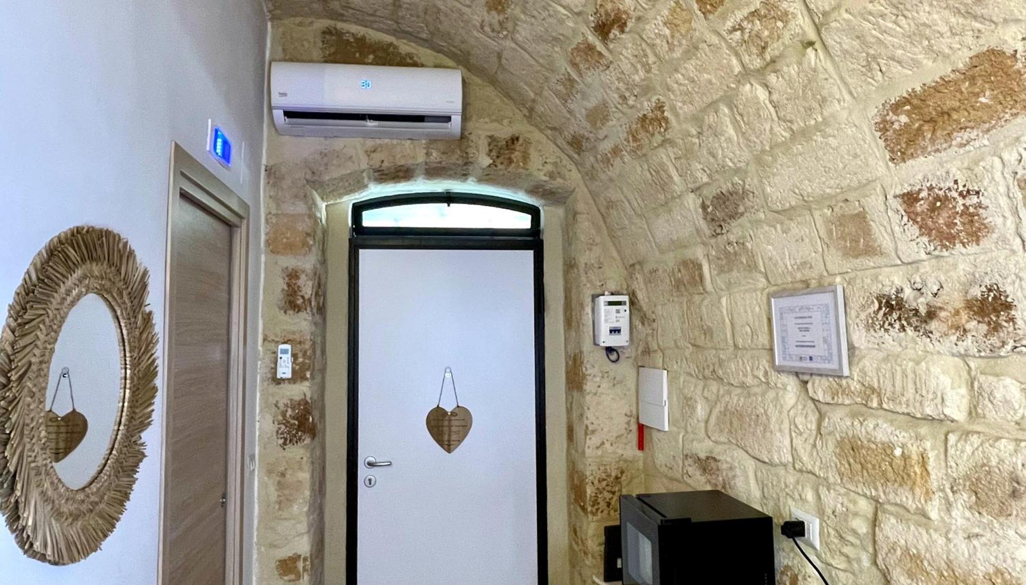 Casa Vacanze A Un Passo Dal Volo Bari Exterior photo